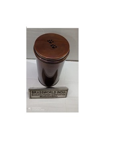 Urne funéraire pour animaux de compagnie adulte en laiton, style américain, avec empreinte de patte, fournitures funéraires par Brassworld India - Product Image 1