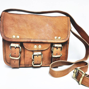 Bolso Hippie Vintage de cuero para mujer, Cartera de cuero bohemio, bolso étnico, hecho a mano - Product Image 1
