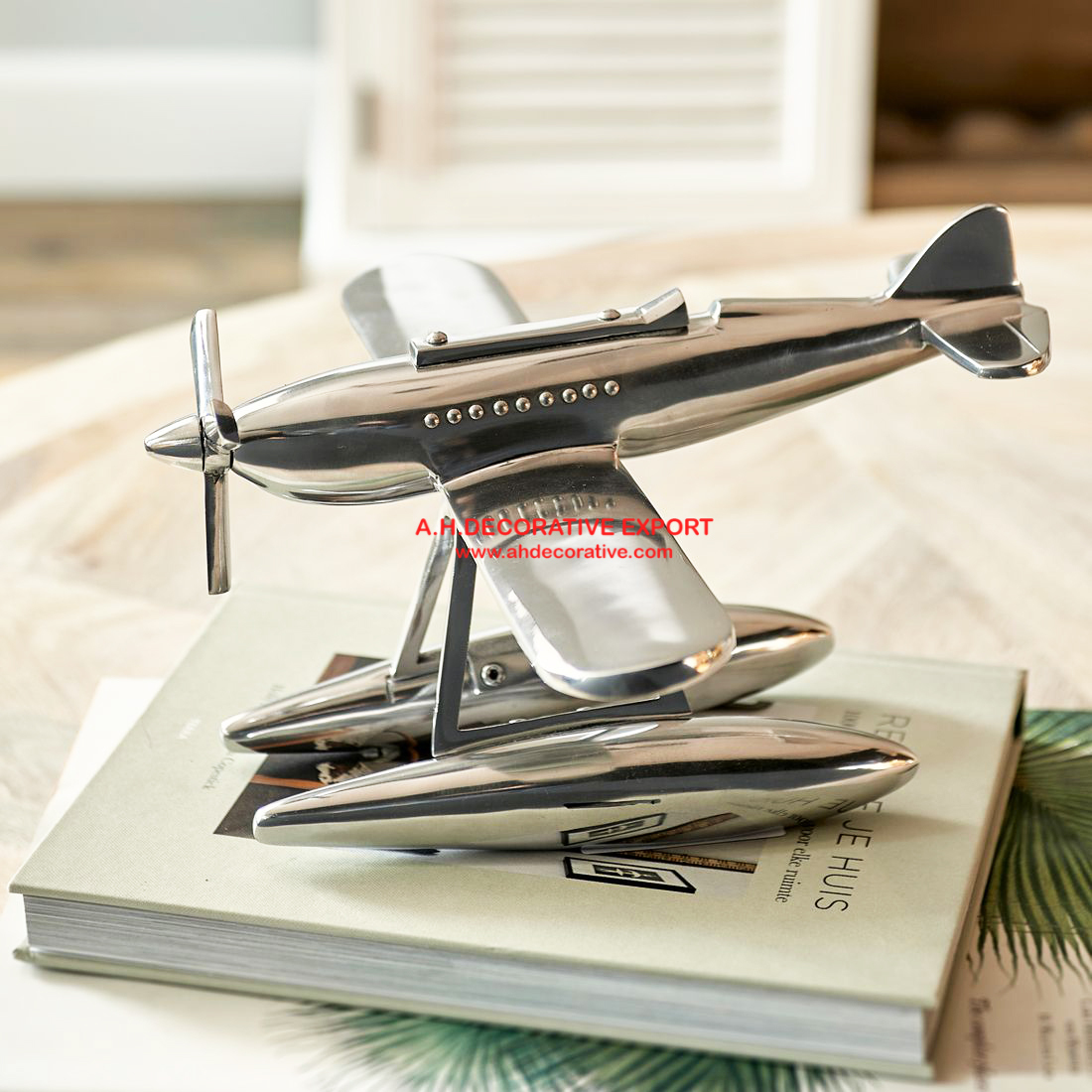 Vvikizy Modèle d'avion 1:100 Modèle d'avion moulé sous pression 1:100, Collection de décoration
