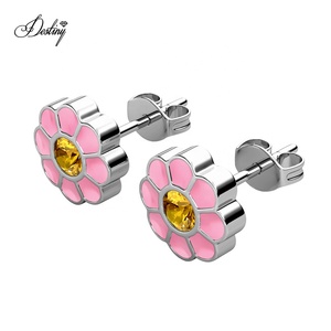 <span class=keywords><strong>Orecchini</strong></span> a Perno <span class=keywords><strong>con</strong></span> Fiore Margherita Rosa Impreziositi <span class=keywords><strong>con</strong></span> Cristalli Swarovski Daisini Senza Piombo e Nichel Gioielli in Argento 925 per Bambini - Product Image 3