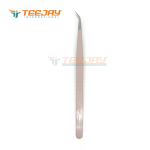 Pince à épiler de précision TEEJAY 10 mm, à angle de 45 degrés, pointe de 7 mm, rose poudré, en acier inoxydable, avec revêtement en poudre, pour isolation et volume, avec poignée diamantée - Product Image 6