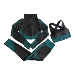 Vente en gros de survêtements complets 3 pièces à la mode pour femmes, haut de gamme, survêtement tendance, sweats à capuche et sweat-shirts pour hommes - Product Image 1
