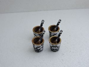 Ensemble de 3 bols en bois multicolores de 4 pouces avec cuillères jetables de couleur dorée Ensemble de vaisselle pour la maison et la cuisine - Product Image 4