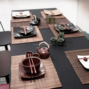 Manteles individuales de bambú marrón tejidos al por mayor, manteles individuales de estilo clásico para comedor empaquetados en cartón - Product Image 1