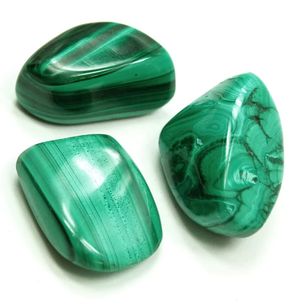 Venta al por mayor a granel pulido malaquita cristal cuarzo piedras caídas naturales Feng Shui amor estilo piedra preciosa para fines decorativos - Product Image 3