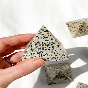 Pirámide de Jaspe Dálmata Natural, Piedra Preciosa Pulida, Cristal Curativo, Decoración Feng Shui para el Hogar, Regalo de Meditación, Venta al Por Mayor - Product Image 3