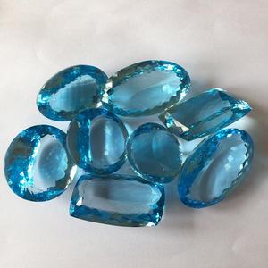 Piedra preciosa suelta de Topacio Azul Natural Certificada por IGI - Product Image 2