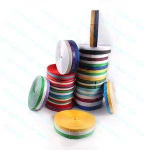 Médailles et rubans pour uniforme d'officier de cérémonie - Product Image 1