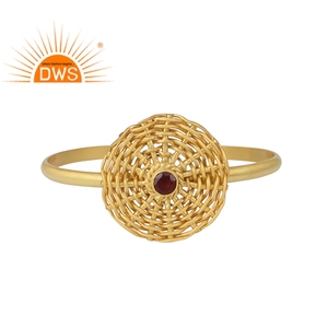 Bracelet manchette en argent 925 plaqué or, style bohème tressé, avec grenat, collection délicate, collection vintage - Product Image 1