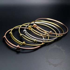กำไลทองเหลืองแฮนด์เมดแห่งความสุข - Product Image 1