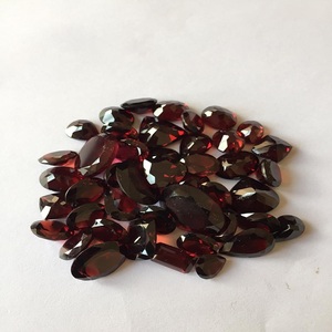 พลอยโกเมนธรรมชาติสีแดงสำหรับเครื่องประดับได้รับการรับรองจาก IGI - Product Image 2