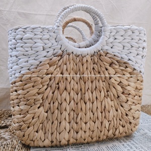 Cesta de Almacenamiento Tejida a Mano de Jacinto de Agua Natural con Asas, Cesta Organizadora de Pasto Marino para Compras y Decoración del Hogar, Hecho en Vietnam - Product Image 2