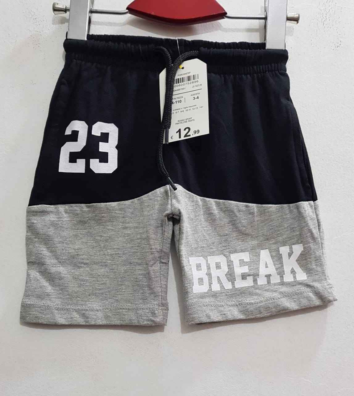 สีดำและสีเทา