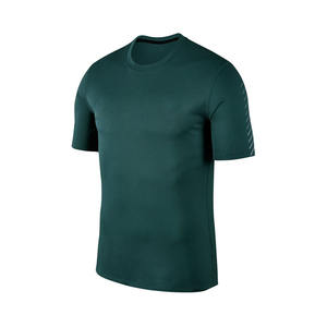 Camiseta personalizada de corte ajustado de alta calidad Diseño de sublimación de color único para deportes Tela de punto de algodón y poliéster 100% - Product Image 1