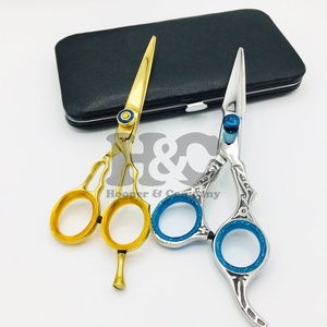 Tijeras de peluquero de acero inoxidable japonesas profesionales al por mayor diseño de punta de hoja afilada para uso en peluquería sostenible - Product Image 1