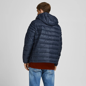 Nouvelle conception de veste matelassée personnalisée en gros, veste matelassée pour homme en gros pour l'automne - Product Image 3