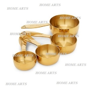 Juego de tazas medidoras de color dorado metálico de cuatro tazas medidoras de diferentes tamaños para cocinar y hornear pasteles - Product Image 4