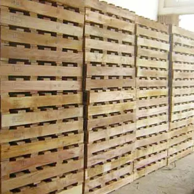BEST PRICE WOOD PALLET FROM VIET NAM ALL SIZES CONTACT NOW