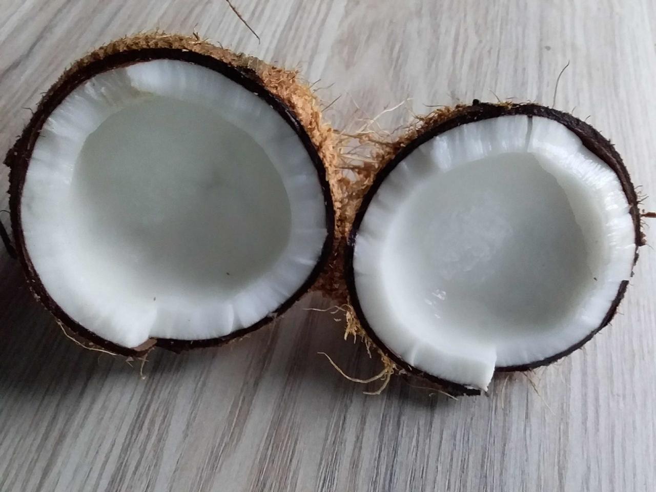 成熟椰子果实从越南 - buy mature coconut,dried coconut,fresh