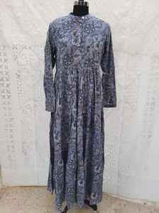 ชุดเดรสผ้าฝ้ายพิมพ์ลายบล็อกคุณภาพสูง ดีไซน์เสื้อเชิ้ตติดกระดุม ทรงเอไลน์ เหมาะสำหรับงานเลี้ยงค็อกเทล - Product Image 2