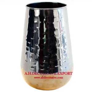 Hand Hammered Shiny Polished Silver Colored Metal Decorative Vase Wholesale Metal Wedding Vase Supplier