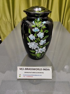 Urna de cremación para adultos pintada a mano por Brassworld India Premium Funeral Supplies - Product Image 5