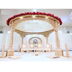 Mandap de Madera Tradicional con Decoración de Pilares Jali, Magnífico Mandap de Madera Tallado a Mano, Mandap de Madera con Tallado Único para Bodas en Florida - Product Image 1
