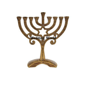 Bougeoir de marque Menorah en métal de meilleure qualité, fait à la main, nouveau bougeoir de luxe vendu en gros - Product Image 2
