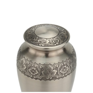 Urne funéraire élégante en or pour les cendres, urne funéraire pour les cendres à prix abordable, urne funéraire en métal - Product Image 6