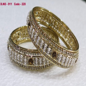 Brazalete roscado de terciopelo personalizado, charm de moda de alta calidad - Product Image 1