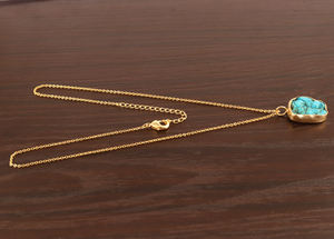 Collar con colgante de piedra Natural, cadena de eslabones con textura chapada en oro, de color turquesa, para regalo, venta al por mayor de fábrica - Product Image 6