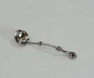 ชุดช้อนส้อมสแตนเลสสแตนเลสร้อนและช้อนหวานตกแต่งอินเดียทำด้วยมือชุดเครื่องใช้บนโต๊ะอาหารทำจากเหล็กเคลือบเงา/นิกเกิล - Product Image 6