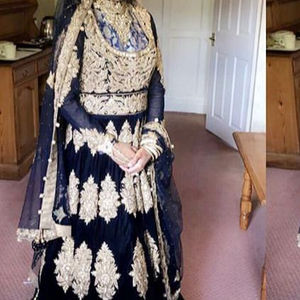 Magnifique Lehenga brodé pour le mariage et la fête Superbe tenue traditionnelle Parfait pour les occasions spéciales Élégant - Product Image 1