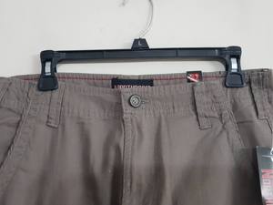 Pantalones cortos Bermuda de sarga chino para hombre, casuales, con múltiples bolsillos, cintura elástica con trabillas para cinturón, cierre de cremallera y botón, lote de stock de Bangladesh - Product Image 4