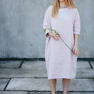 Robe en crêpe en lin 100% col rond à manches longues, nouvelle collection de vêtement tendance de standing, en lin - Product Image 1