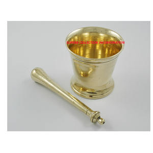 Molienda de medicina para niños sólidos lisos de latón en mortero y mortero para niños hechos en la India - Product Image 1