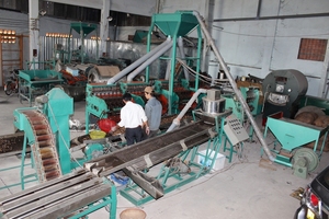 Separador automático de anacardos de 10 cuchillos hecho en Vietnam, nueva línea completa de gran capacidad para procesamiento de nueces y frutas - Product Image 5