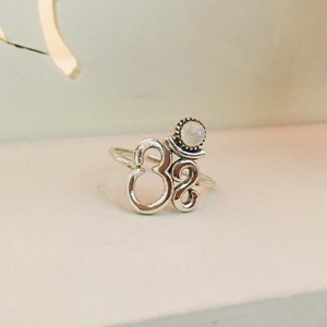 เครื่องประดับชั้นดีทันสมัยสำหรับสุภาพสตรีแหวนเงินประดับเพชรมูนสโตนสไตล์วินเทจแบบฝาปิด - Product Image 4