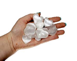 Cristal de sélénite véritable en forme de cœur gonflé, poli naturellement, cristal angélique, guérison émotionnelle, vibration d'amour, zen, décoration d'espace Feng Shui - Product Image 2