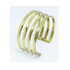 Pulsera Vintage 1925 de Estilo Africano de Abril de Atlanta, Joyería Texturizada y Martillada para Hombre y Mujer - Product Image 4