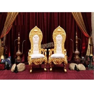 Chaises de mariage de luxe pour marié, chaises de mariée, classiques, uniques, à dossier haut, blanc et or - Product Image 1