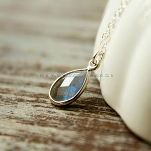 925 Sterling Silver <b>Labradorite</b> Gemstone Handmade Necklace - Product Image 1