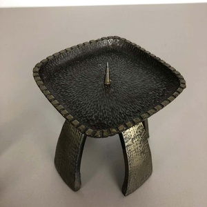 Soporte escultórico de metal Entrega rápida de fábrica Soporte de vela Diseño más nuevo Hotel y restaurante Centro de mesa Portavelas - Product Image 3
