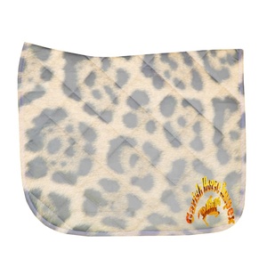 Tapis de selle de dressage anglais en tissu satiné personnalisé Tapis de selle en coton satiné avec logo de couleur Matériau de doublure en épi Origine Mousse Taille complète poly - Product Image 1