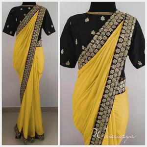 Vêtements de réception de créateur en coton et soie avec sari de couleur noire imprimé et blouse non cousue Vêtements pour femmes indiennes Prix de gros ApparelGarment - Product Image 3