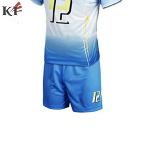 Vêtements de cheerleaders pour hommes sur mesure en gros, uniforme noir, rouge, orange métallique, bleu clair, tissu brillant foncé, KEVEN IMPEX - Product Image 5