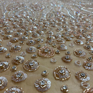 Tissu floral brodé avec perles, couture - Product Image 1