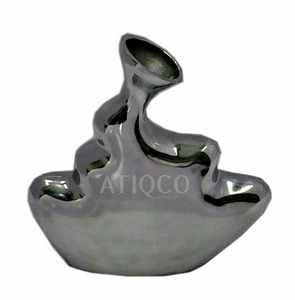 Vase à fleurs élégant en aluminium poli miroir pour décoration de maison de style côtier, parfait comme vase de sol - Product Image 5