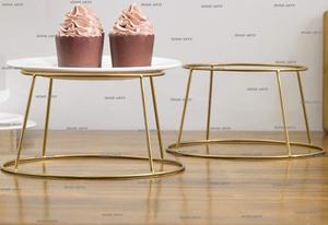 Soporte de exhibición de pizza de hierro de la mejor calidad Diseño admirable Soporte de exhibición de pizza de color oro rosa de Home Arts - Product Image 2