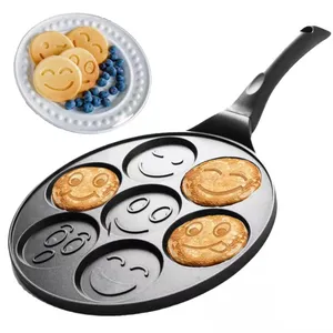 Padella per colazione a sette fori Design del viso animale ruota multifunzione Pancake Pan gnocchi per uova stampo antiaderente